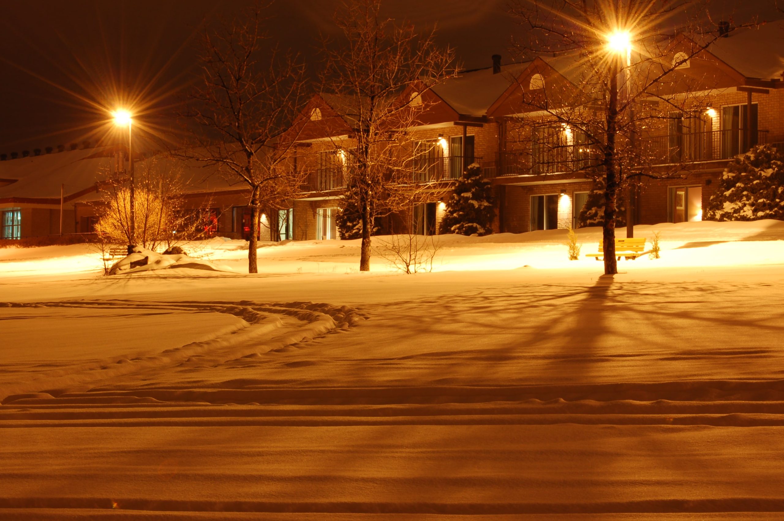 Waterfront Inn-Nite-2-min